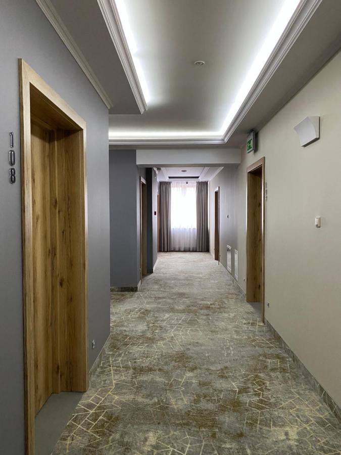 Hotel Antoni Tomaszów Lubelski Eksteriør billede